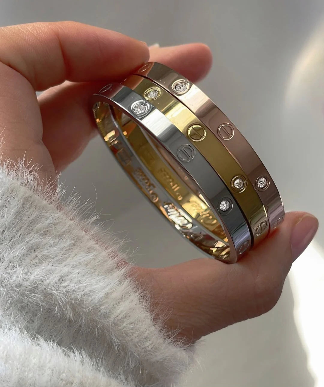 Cartier Bracelet -cartier bracelet Pakistan