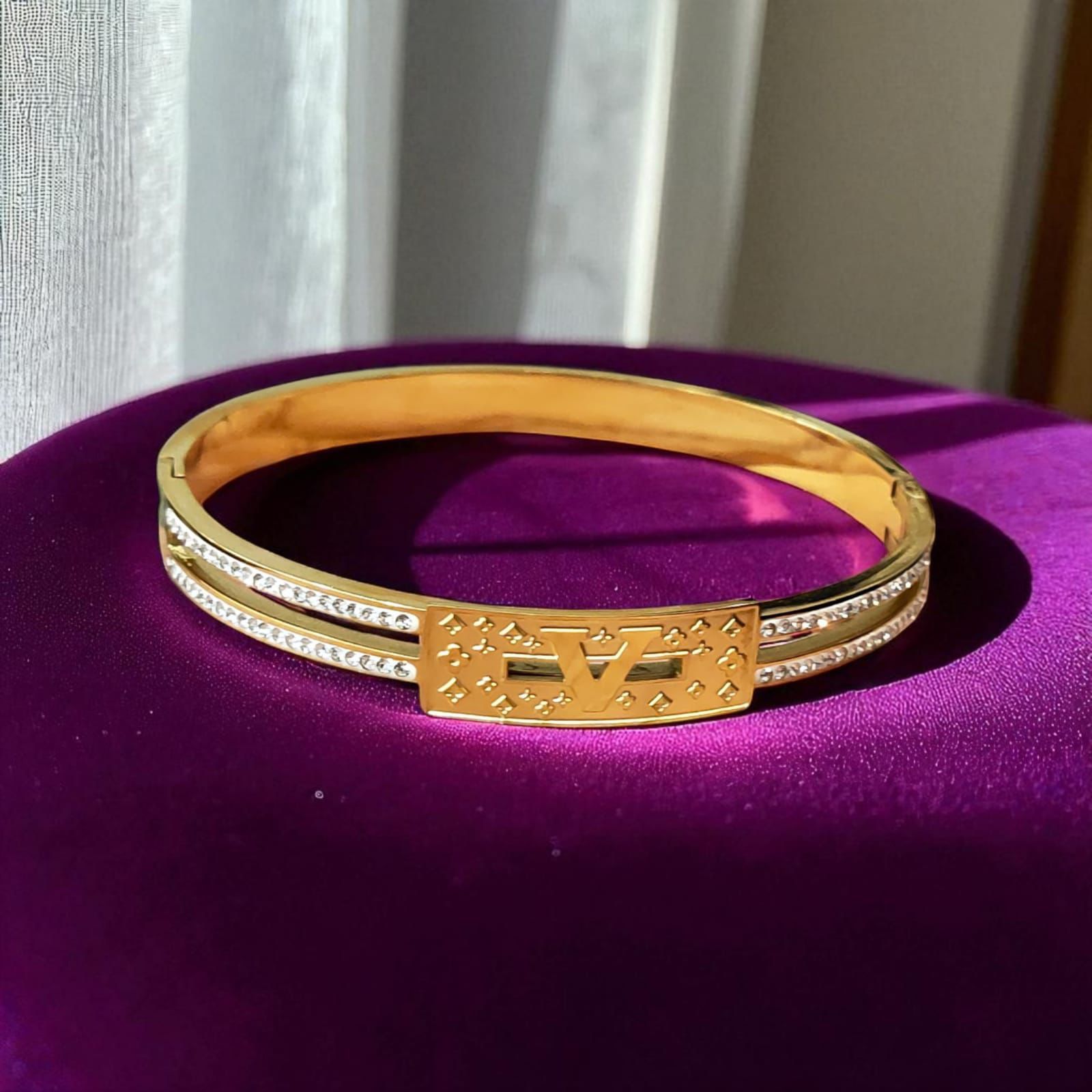 Engraved Elegance Bracelet -premium bracelets Pakistan