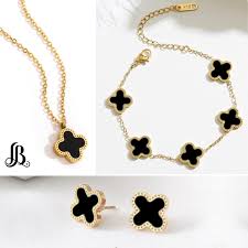 Clover Set -stylish jewellery set Pakistan